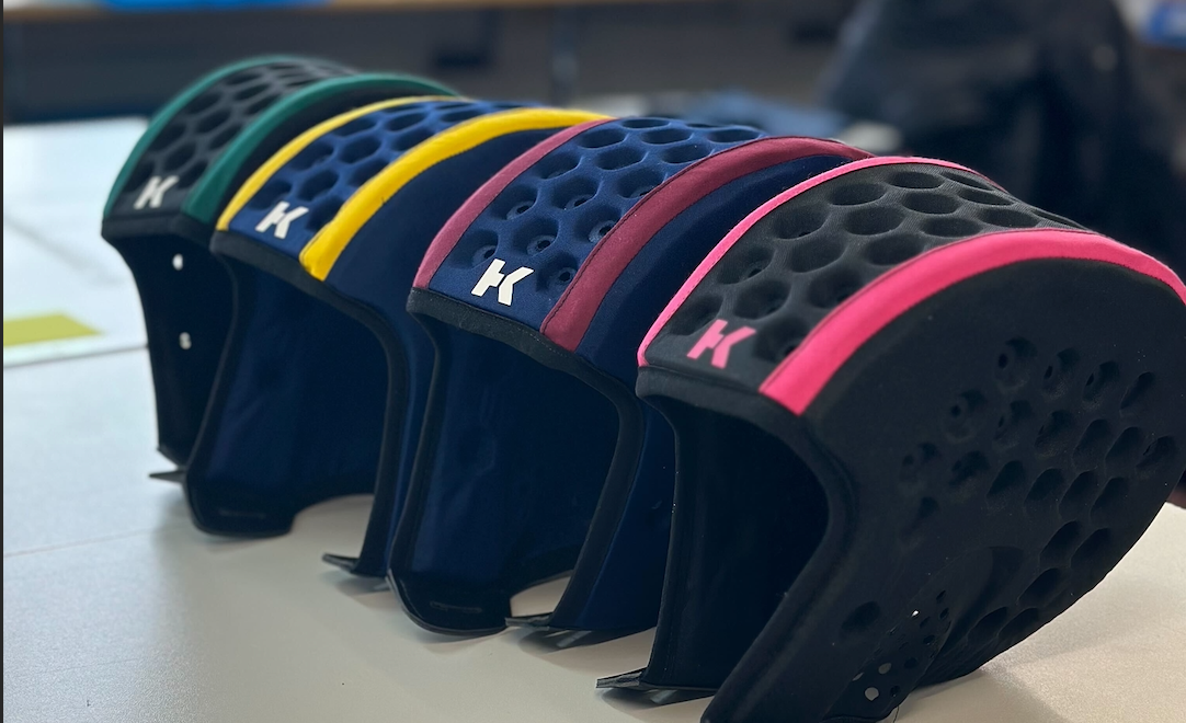 Body activated impact protection Hedkayse